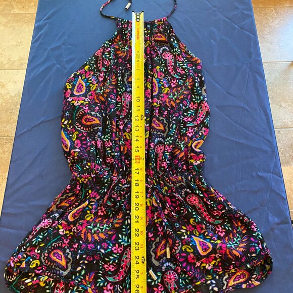 OLIVACEOUS Halter top Romper in SMALL - Picture 6 of 7